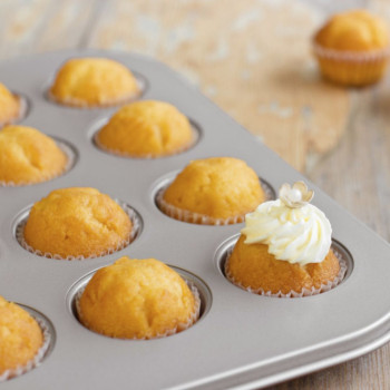 Tabuleiro 12 queques mini (Wilton) | CakeDreams