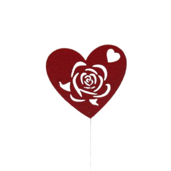 Coração com rosa recortada...