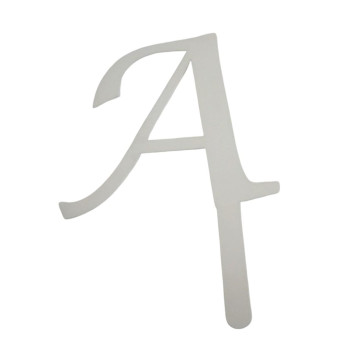 Letra A em acrílico branco com 5,5 cm altura