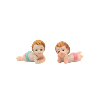 Menino ou menina deitado 5 cm