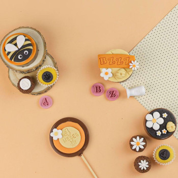 Kit de carimbos de letras e símbolos fofinhos | CakeDreams