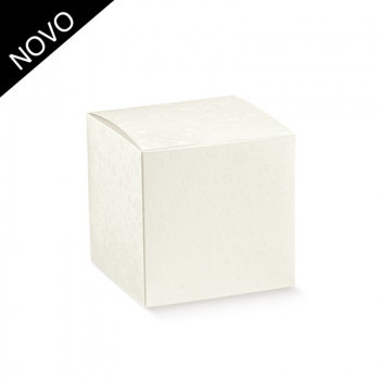 Caixa com bolinhas branca com 10x10x10 cm