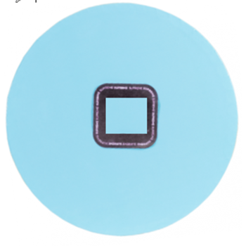 Base revestida a azul claro...